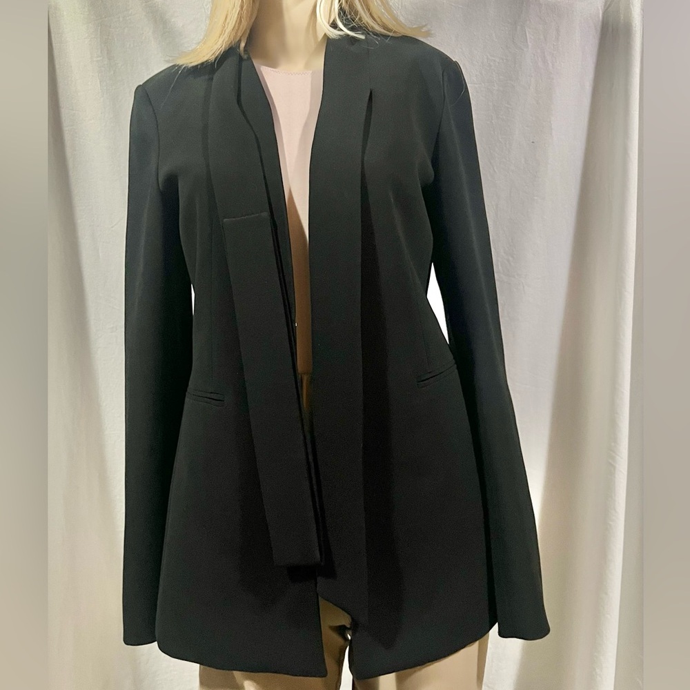 Theory alkrine admiral crepe tie neck structured blazer 0